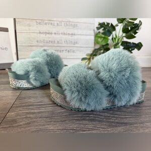 Too Moda Faux Fur Plush Slide Sandals in Seafoam Green w Rhinestone Trim Size 6